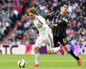 Luka Modric wears Nike Mercurial Vapour XI football boots - What football boots does the Real Madrid team wear