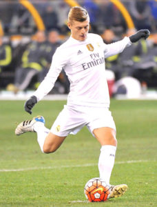 Toni Kroos wears Adidas 11pro football boots - What football boots does the Real Madrid team wear
