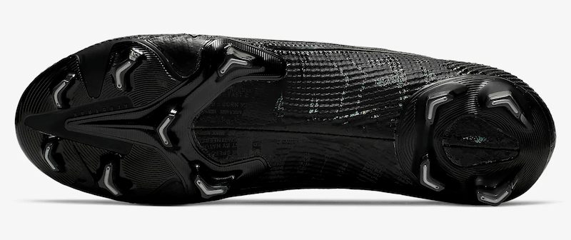 Nike Mercurial Vapor XIII football boots - bottom view