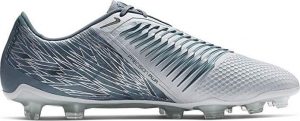 Nike Phantom Venom Elite football boots - side view