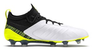 Puma One 5.1 football boots - side view