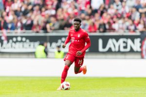 Alfonso Davies playing for Bayern